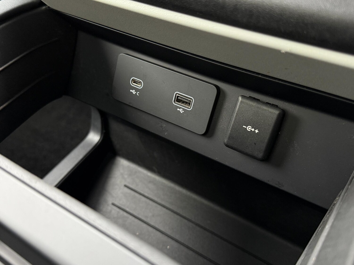 Used Land Rover Defender 110 2023 for sale - 76295870: Photo 55