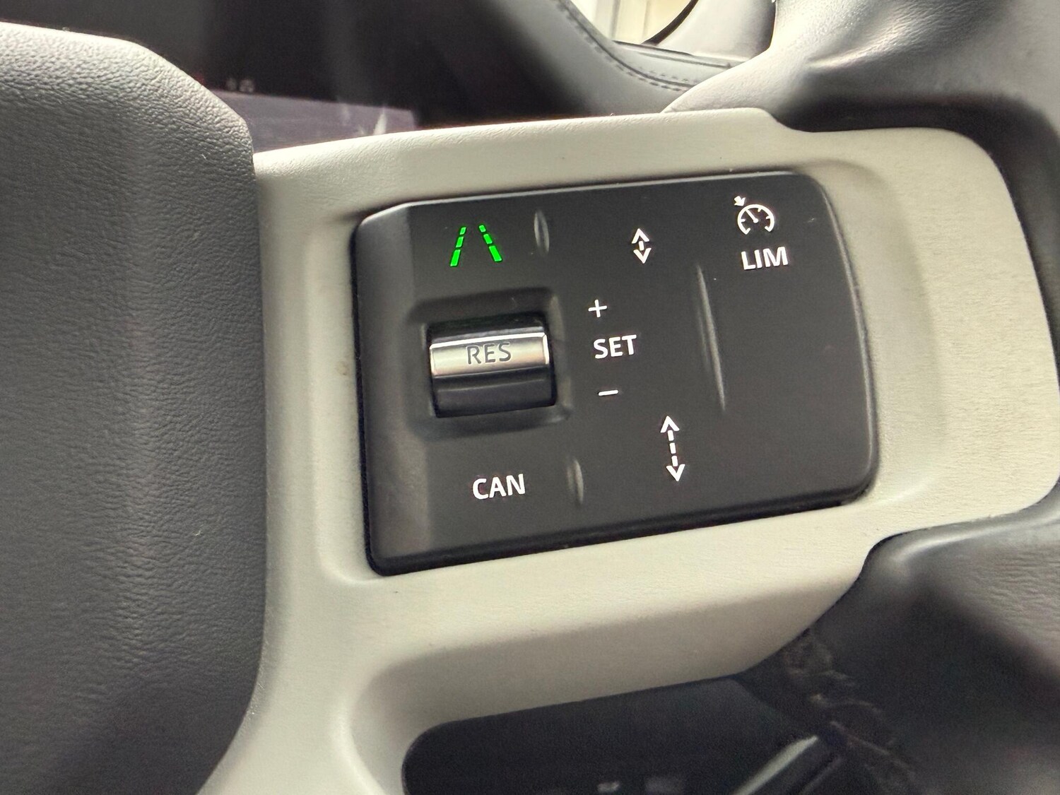 Used Land Rover Defender 110 2023 for sale - 76295870: Photo 59