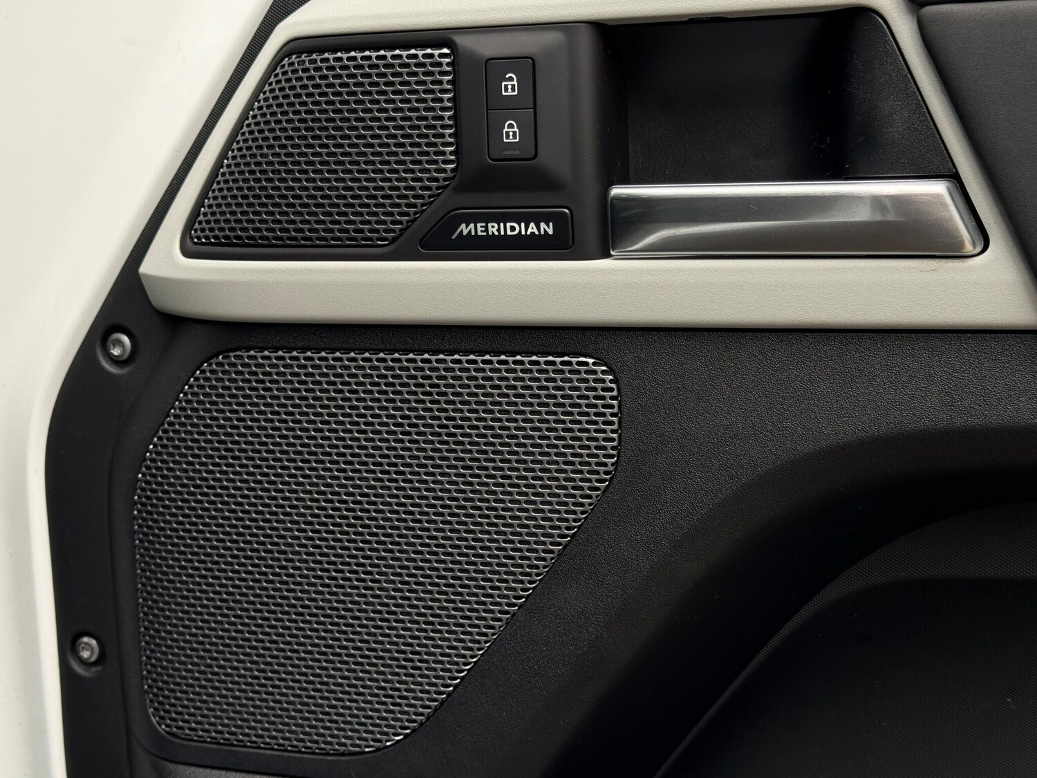 Used Land Rover Defender 110 2023 for sale - 76295870: Photo 61