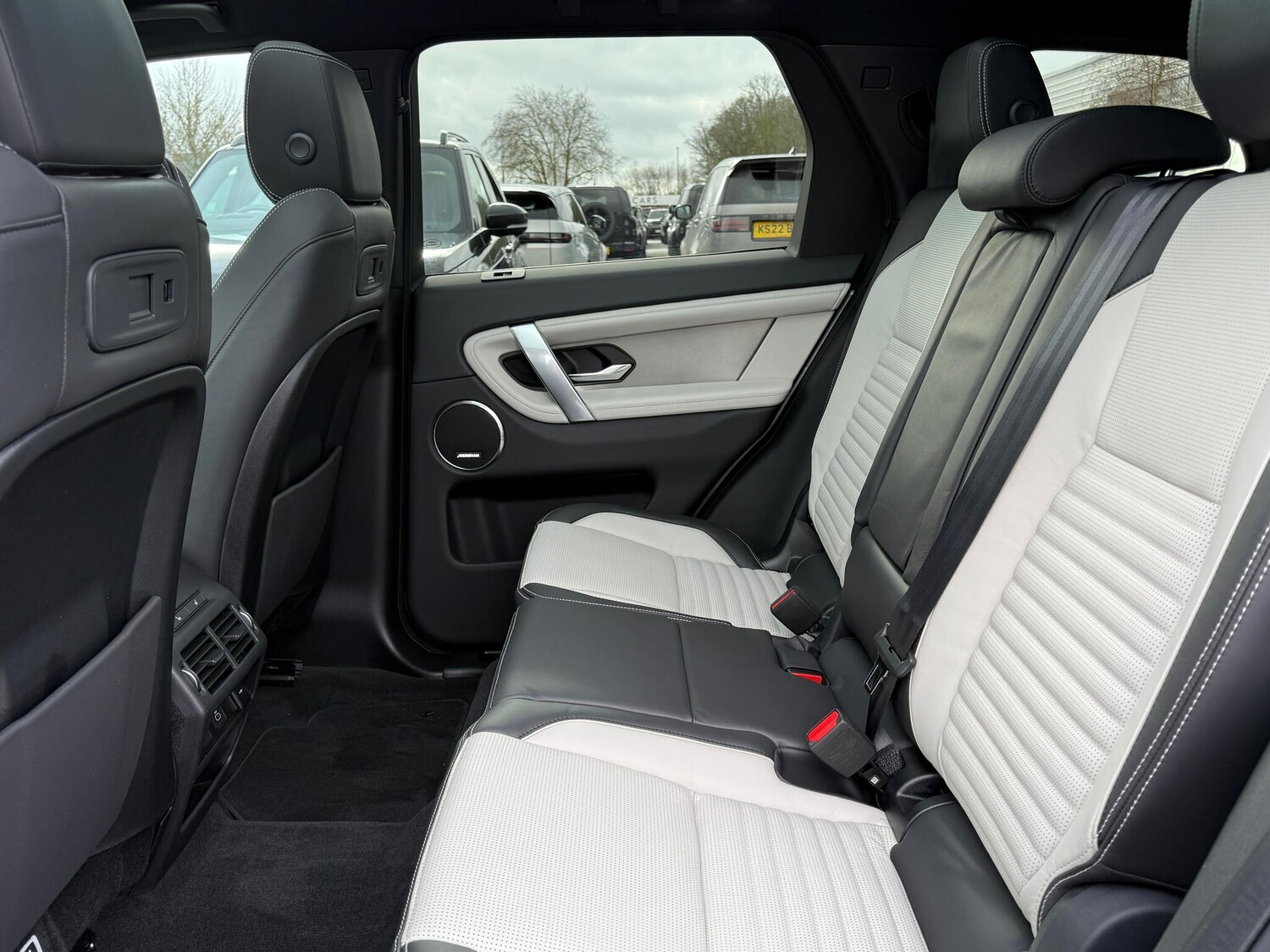 Used Land Rover Discovery Sport 2024 for sale - 77523856: Photo 37