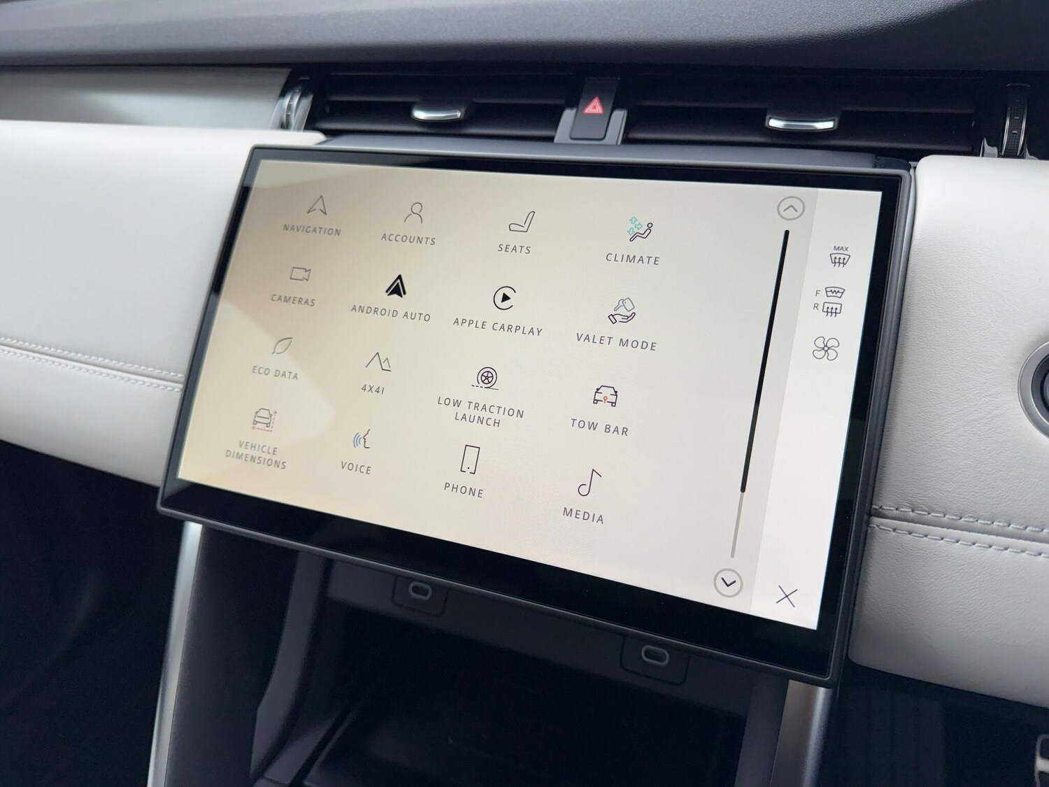 Used Land Rover Discovery Sport 2024 for sale - 77523856: Photo 39