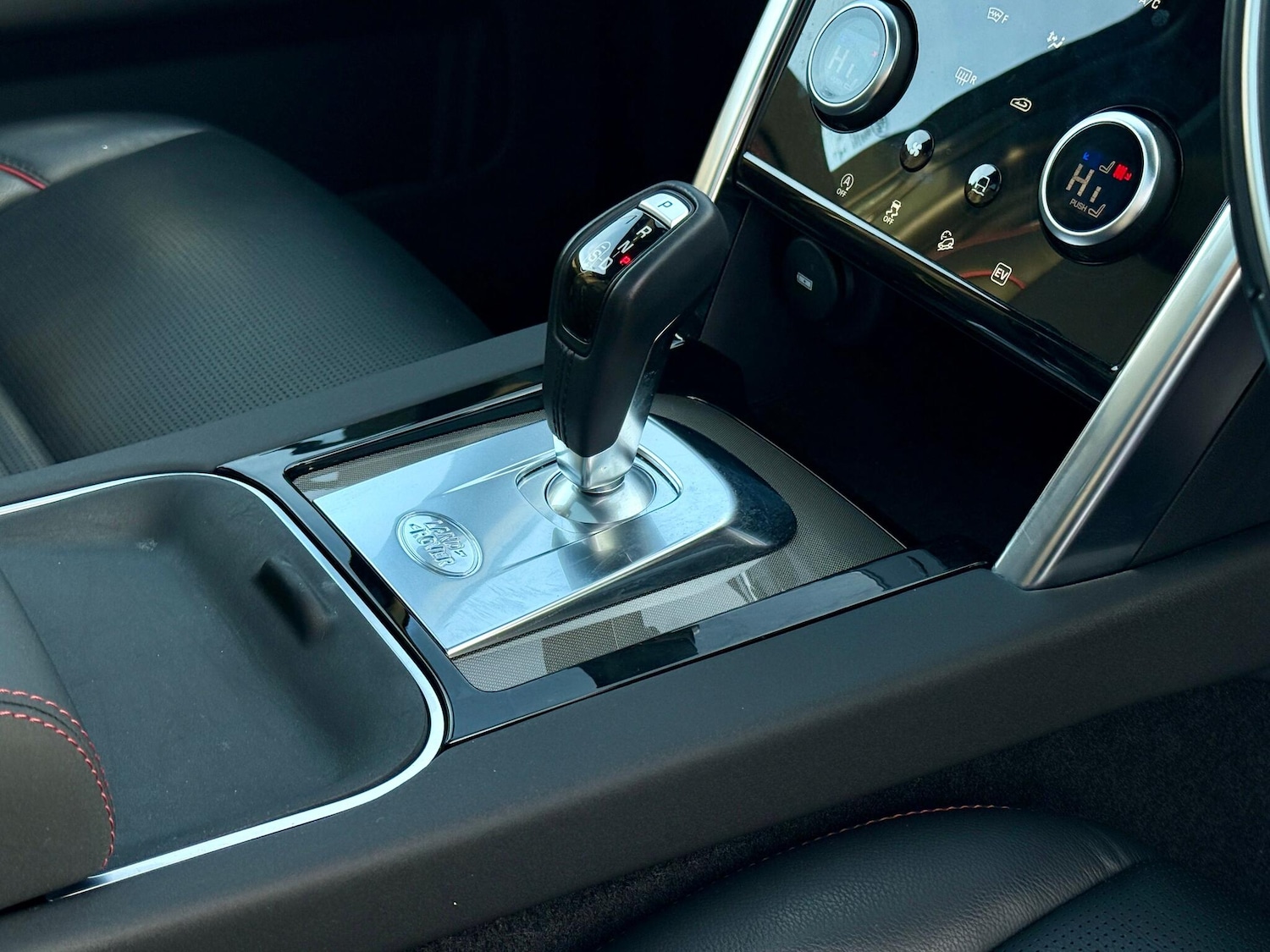 Used Land Rover Discovery Sport 2021 for sale - 77351991: Photo 18