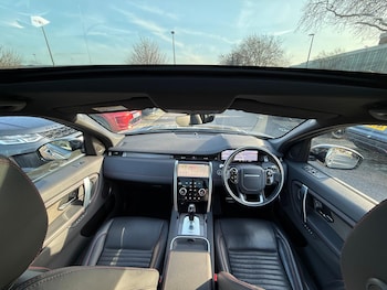 Used Land Rover Discovery Sport 2021 for sale - 77351991: Photo