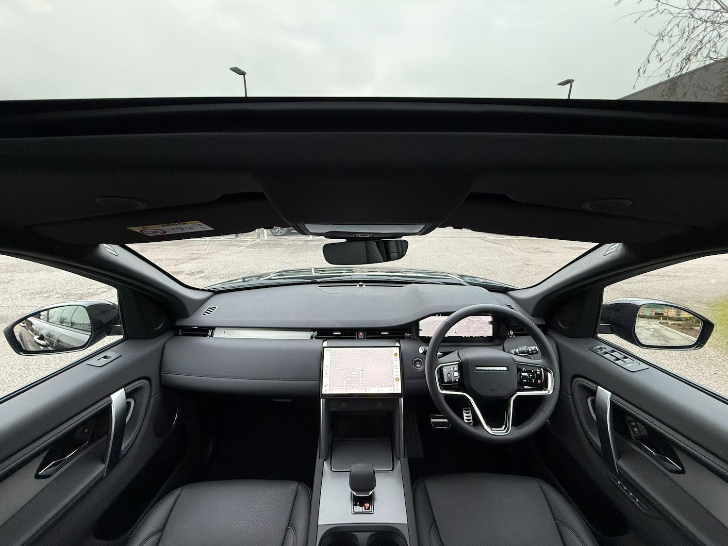 Used Land Rover Discovery Sport 2025 for sale - 77067169: Photo 3