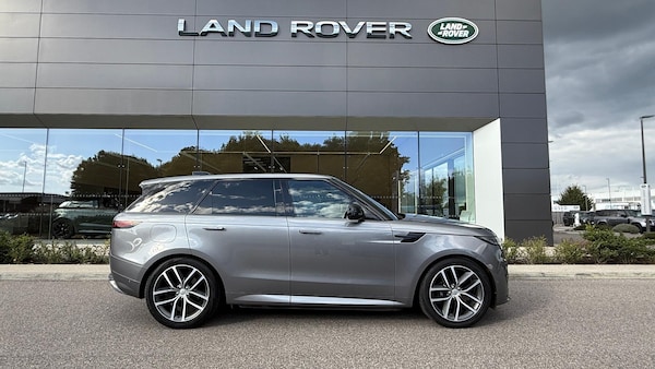 Used Land Rover Range Rover Sport 2023 for sale - 76032080: Photo 2