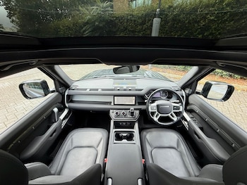 Used Land Rover Defender 2023 for sale - 75769290: Photo