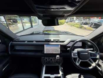 Used Land Rover Defender 2024 for sale - 75268883: Photo