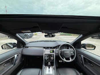 Used Land Rover Discovery Sport 2020 for sale - 76499095: Photo