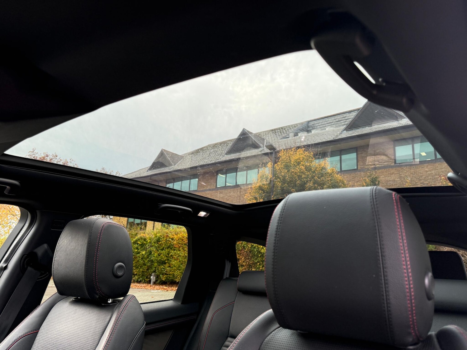 Used Land Rover Discovery Sport 2020 for sale - 76499095: Photo 5