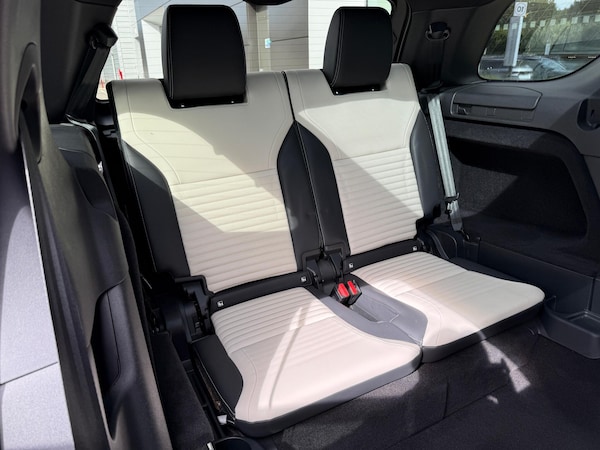 Used Land Rover Discovery 2024 for sale - 75728473: Photo 48