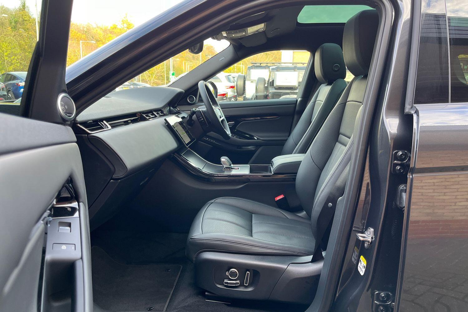 Used Land Rover Range Rover Evoque 2024 for sale - 76607970: Photo 25