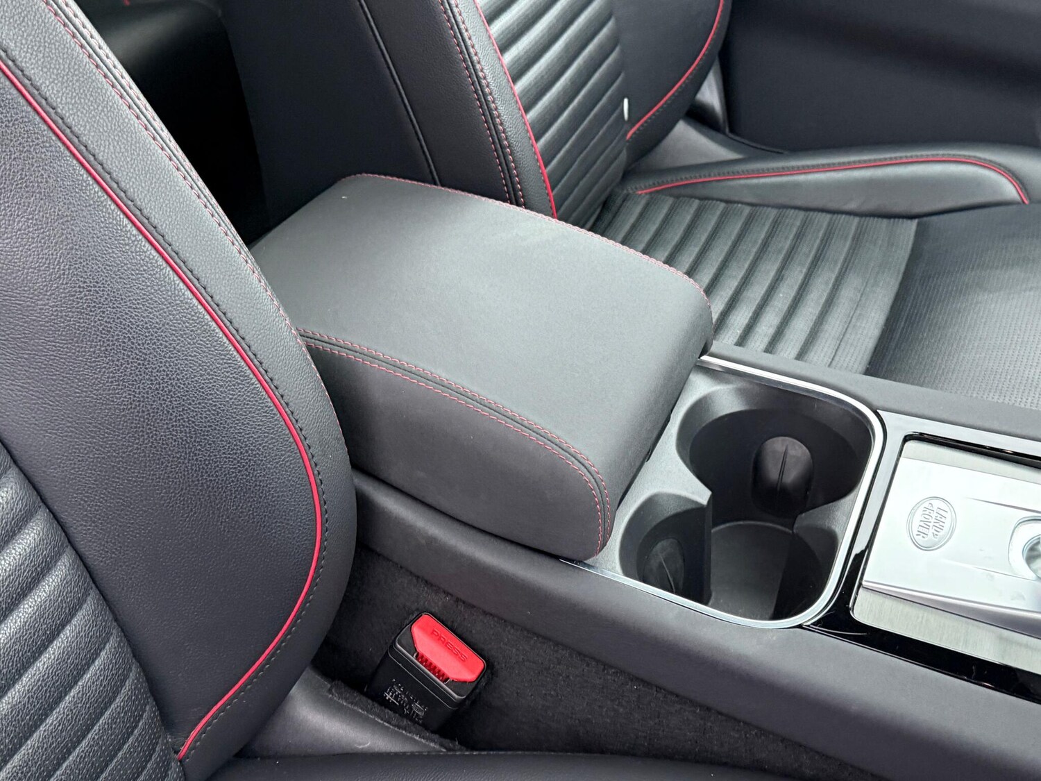 Used Land Rover Discovery Sport 2022 for sale - 77412025: Photo 19