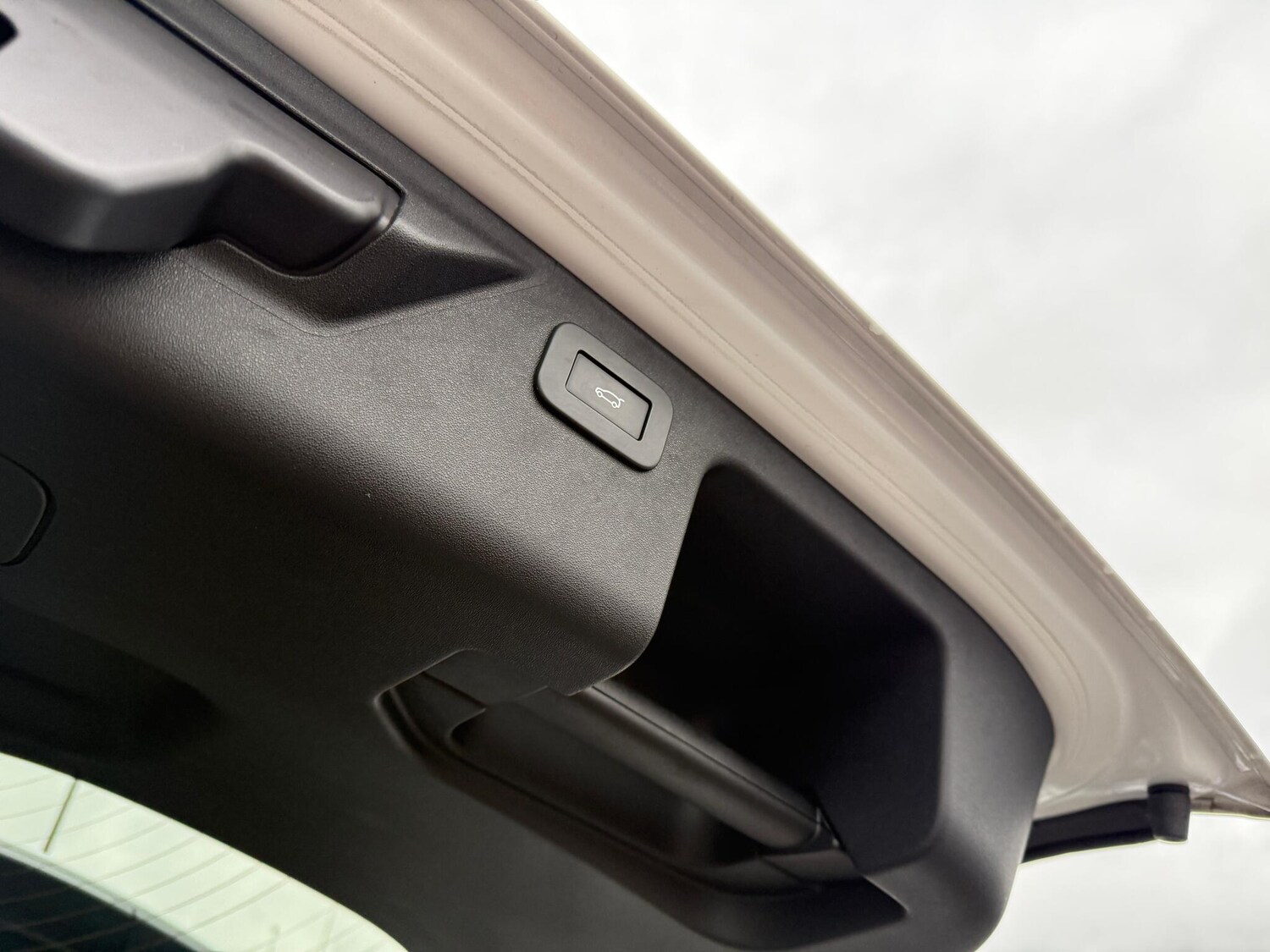 Used Land Rover Discovery Sport 2022 for sale - 77412025: Photo 23