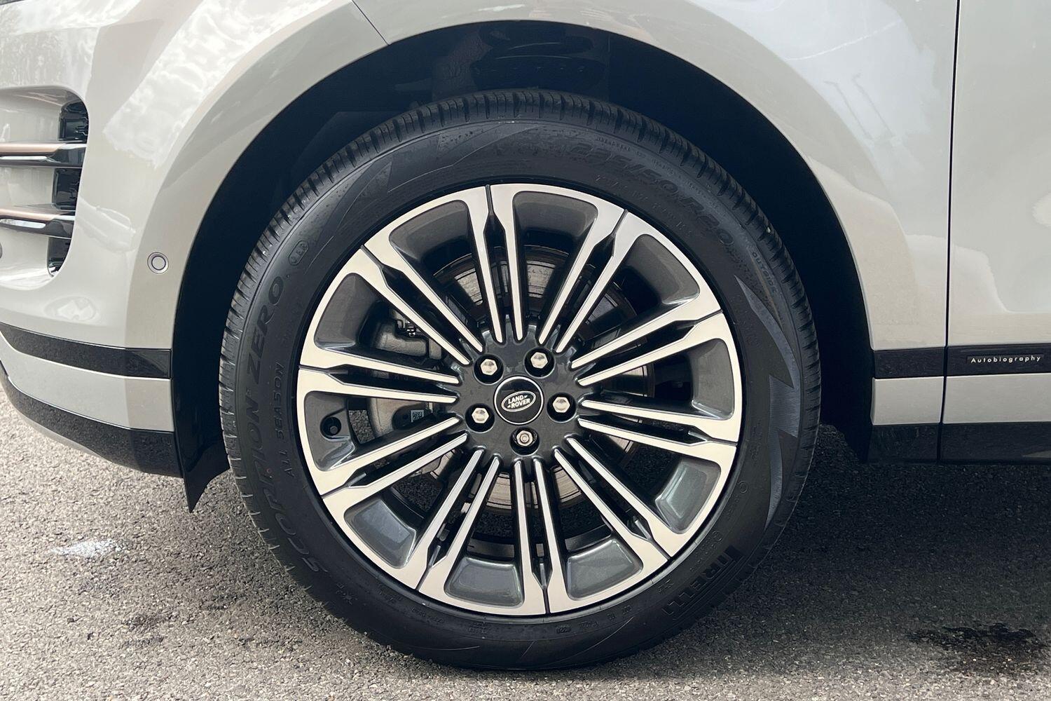 Used Land Rover Range Rover Evoque 2025 for sale - 76953342: Photo 15