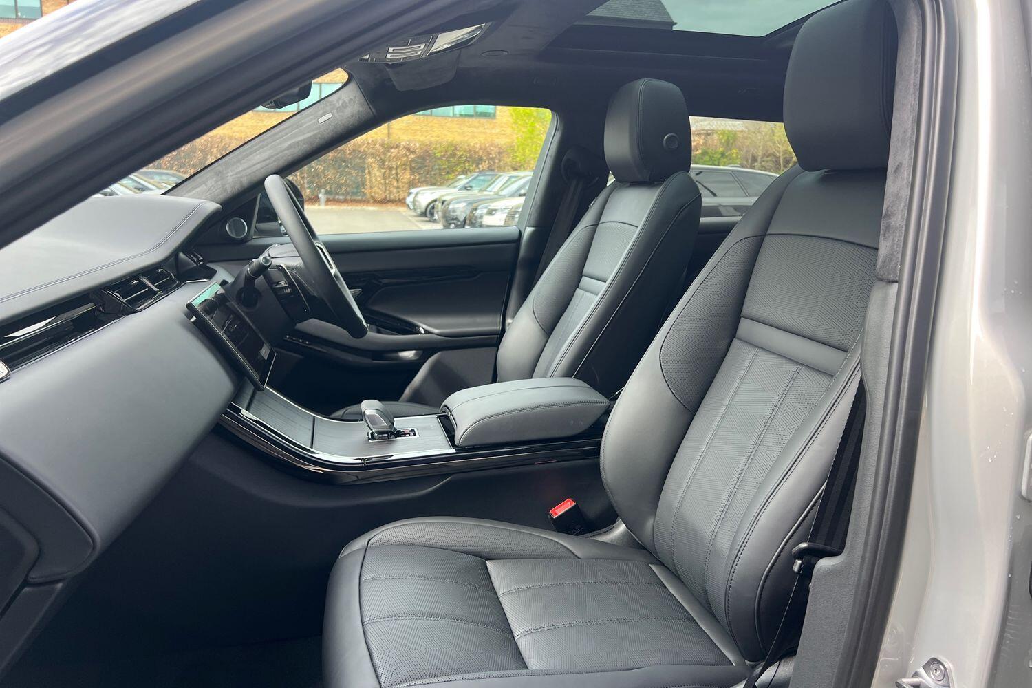 Used Land Rover Range Rover Evoque 2025 for sale - 76953342: Photo 39