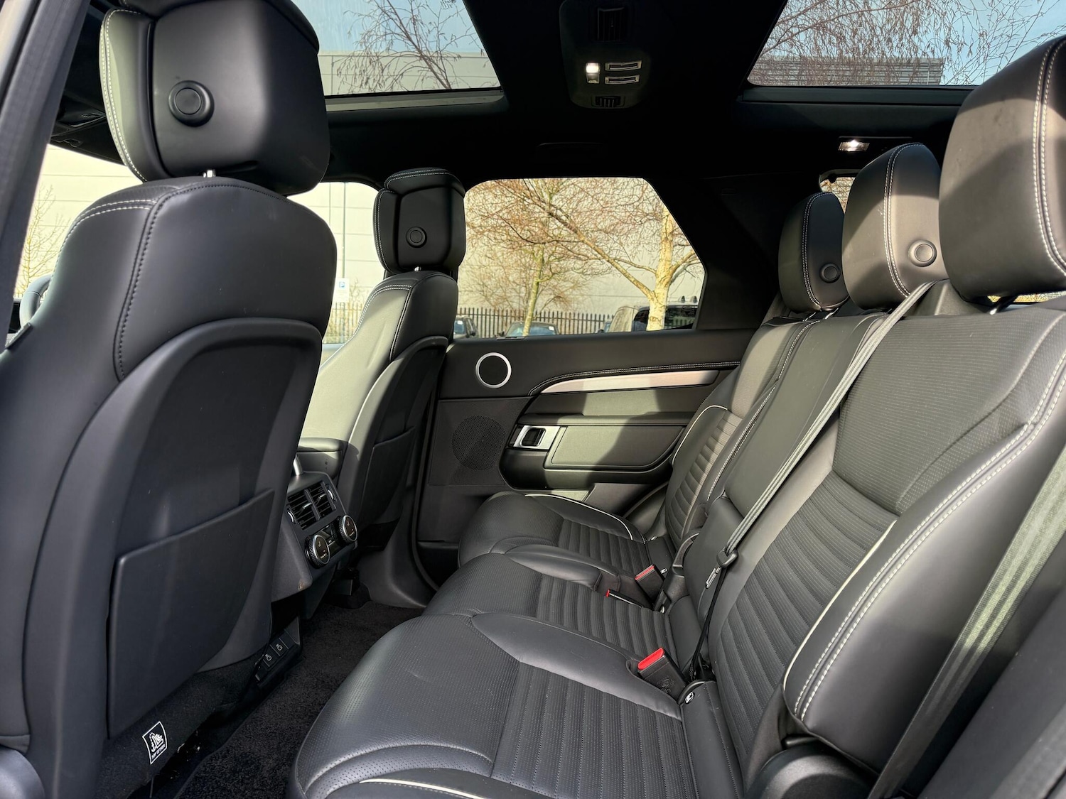 Used Land Rover Discovery 2024 for sale - 77386917: Photo 37