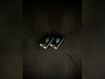 Used Land Rover Discovery 2024 for sale - 77386917: Photo