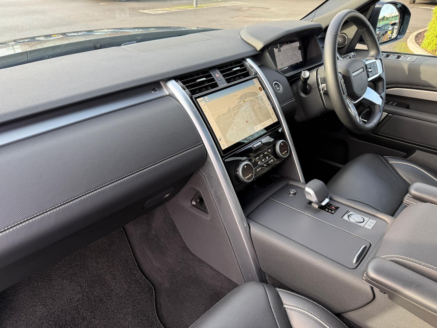 Used Land Rover Discovery 2024 for sale - 77386917: Photo 40