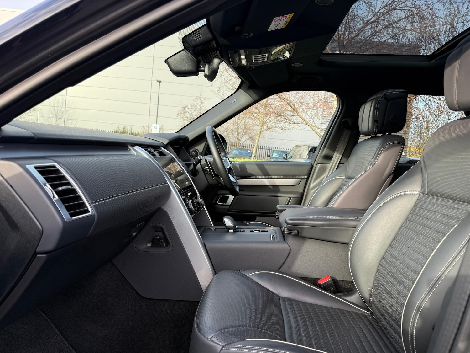 Used Land Rover Discovery 2024 for sale - 77386917: Photo 41