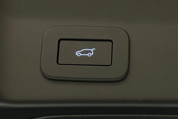 Used Land Rover Range Rover Evoque 2025 for sale - 76214051: Photo 30