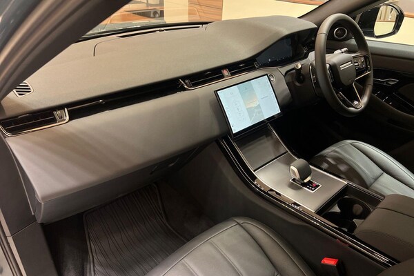 Used Land Rover Range Rover Evoque 2025 for sale - 76214051: Photo 41