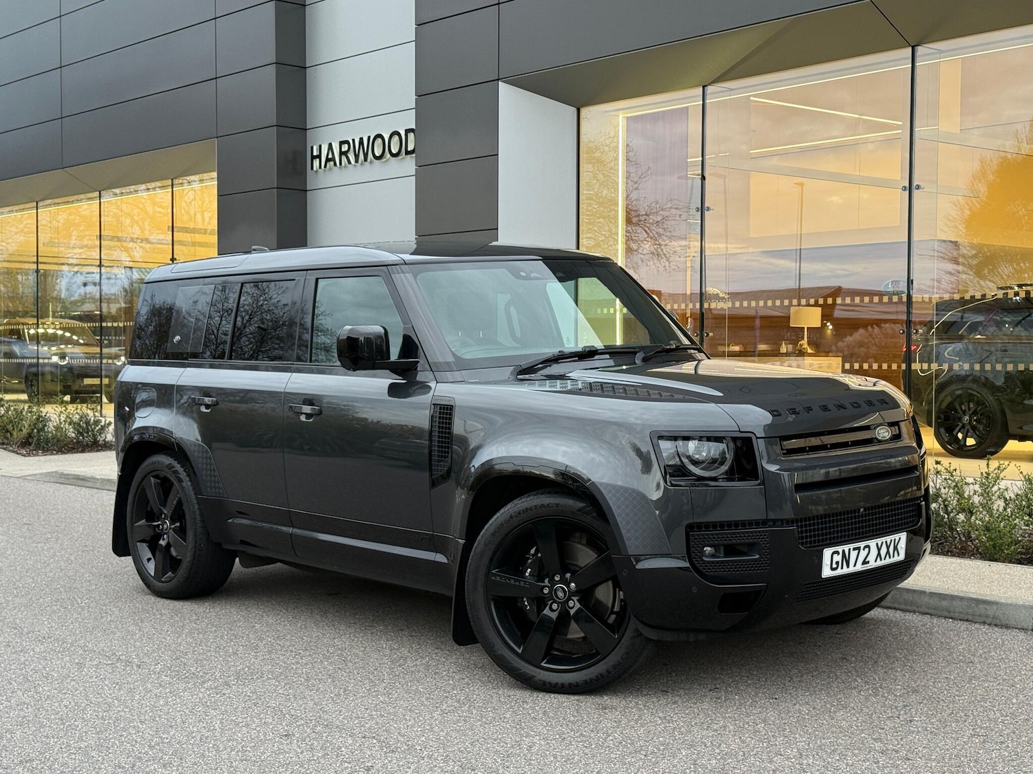 Used Land Rover Defender 110 2022 for sale - 76584812: Photo 1