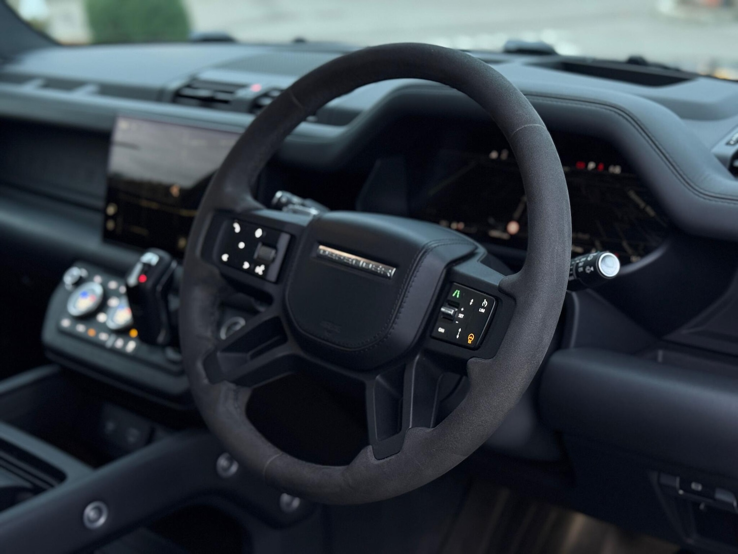 Used Land Rover Defender 110 2022 for sale - 76584812: Photo 24