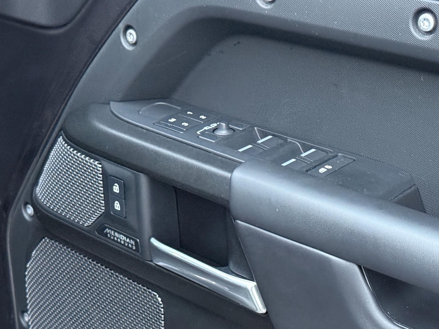 Used Land Rover Defender 110 2022 for sale - 76584812: Photo 25