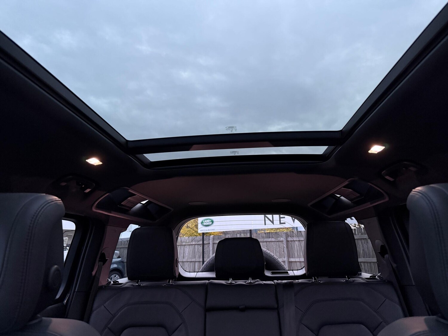 Used Land Rover Defender 110 2022 for sale - 76584812: Photo 26