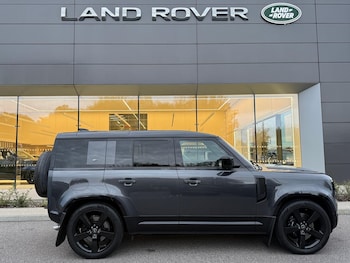 Used Land Rover Defender 110 2022 for sale - 76584812: Photo