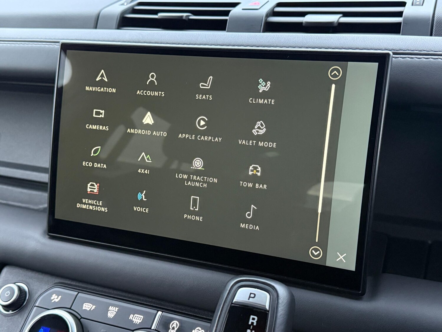 Used Land Rover Defender 110 2022 for sale - 76584812: Photo 30