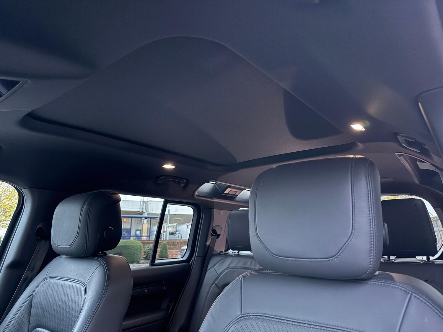 Used Land Rover Defender 110 2022 for sale - 76584812: Photo 6