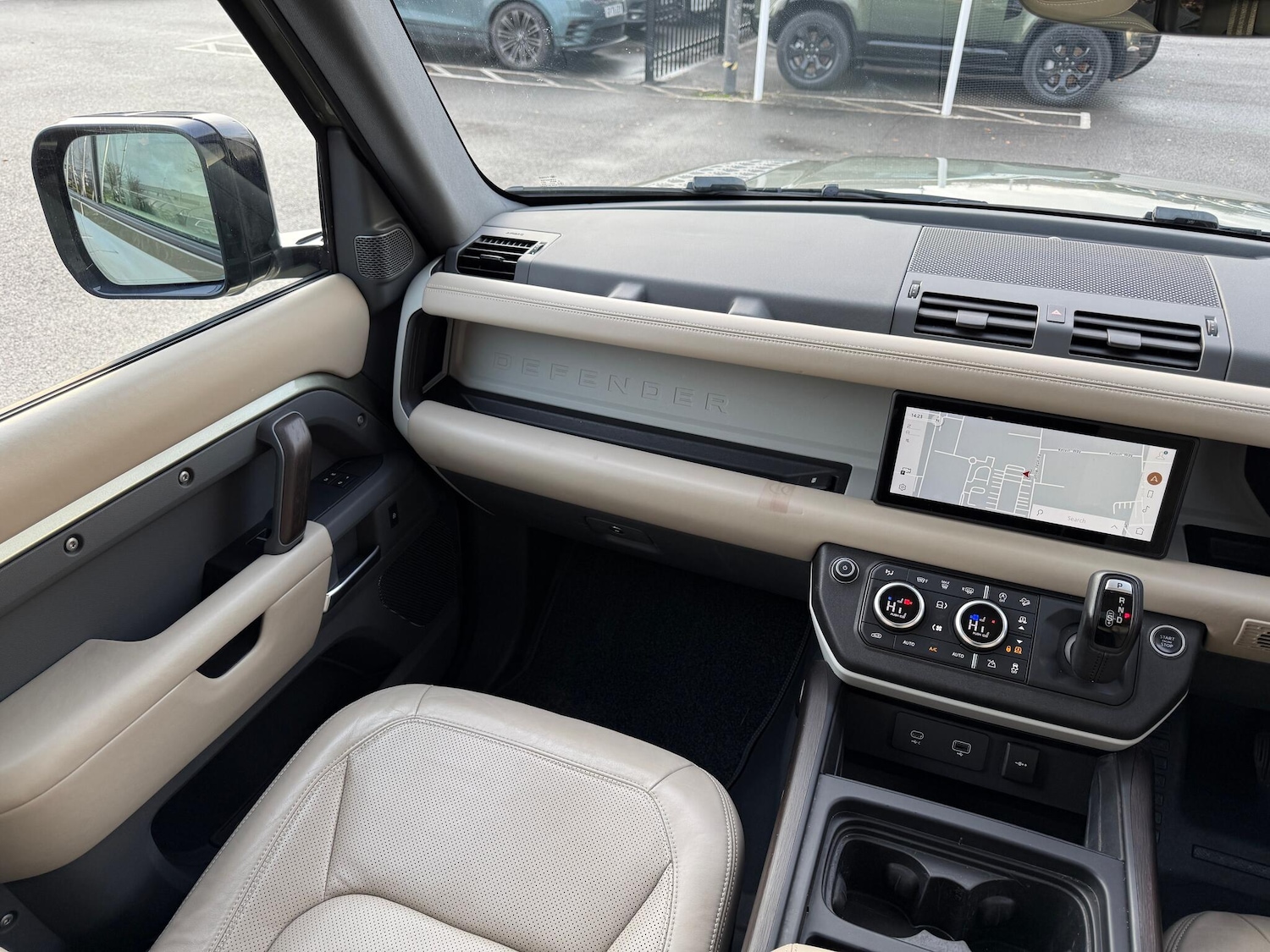 Used Land Rover Defender 2020 for sale - 77029480: Photo 21