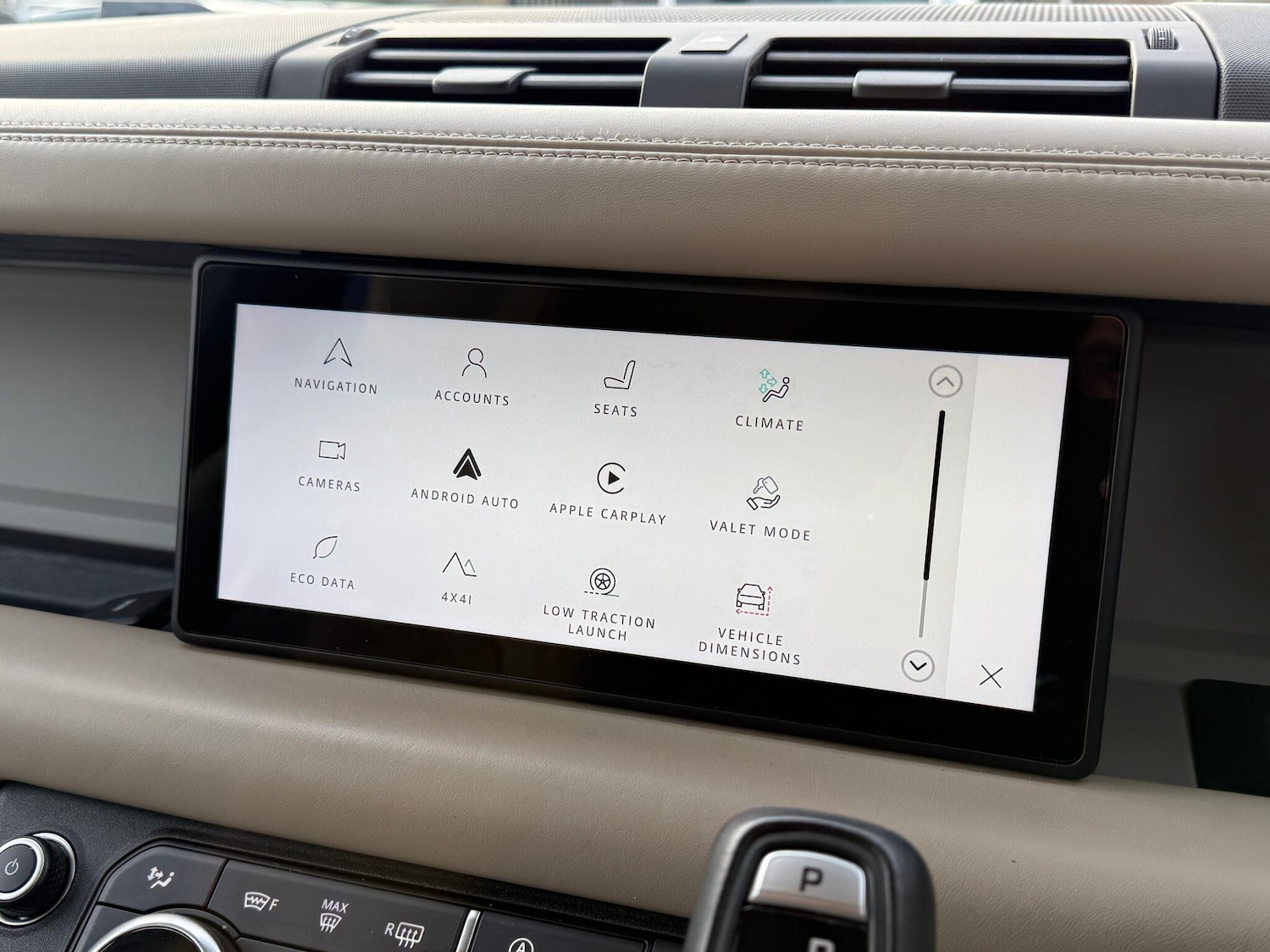 Used Land Rover Defender 2020 for sale - 77029480: Photo 30