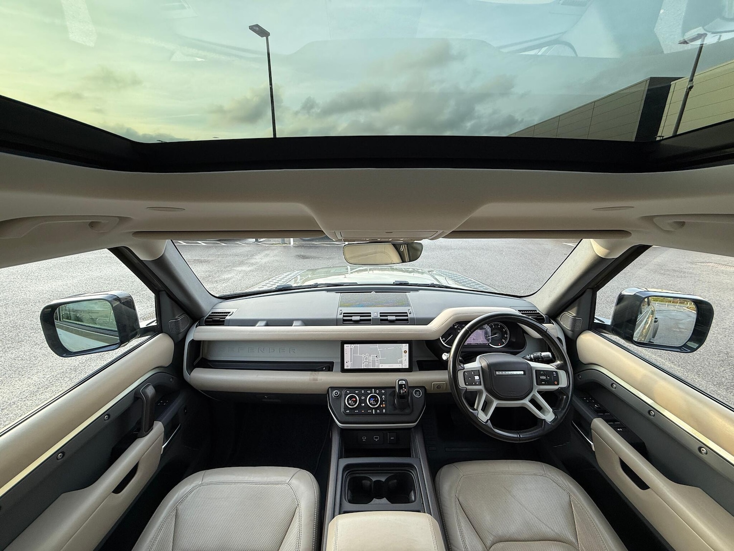 Used Land Rover Defender 2020 for sale - 77029480: Photo 4