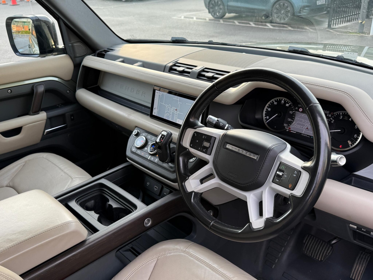 Used Land Rover Defender 2020 for sale - 77029480: Photo 41