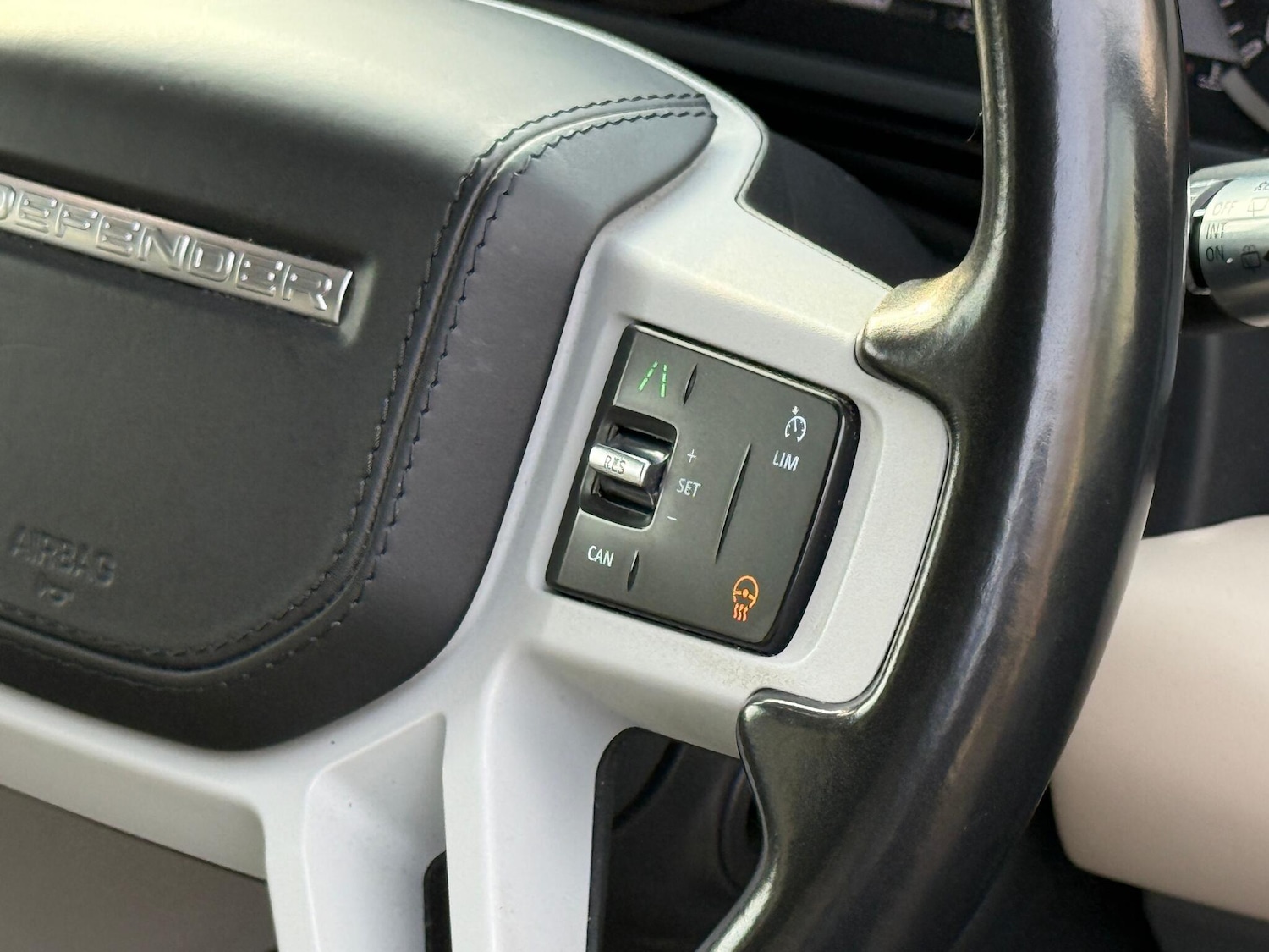 Used Land Rover Defender 2020 for sale - 77029480: Photo 45