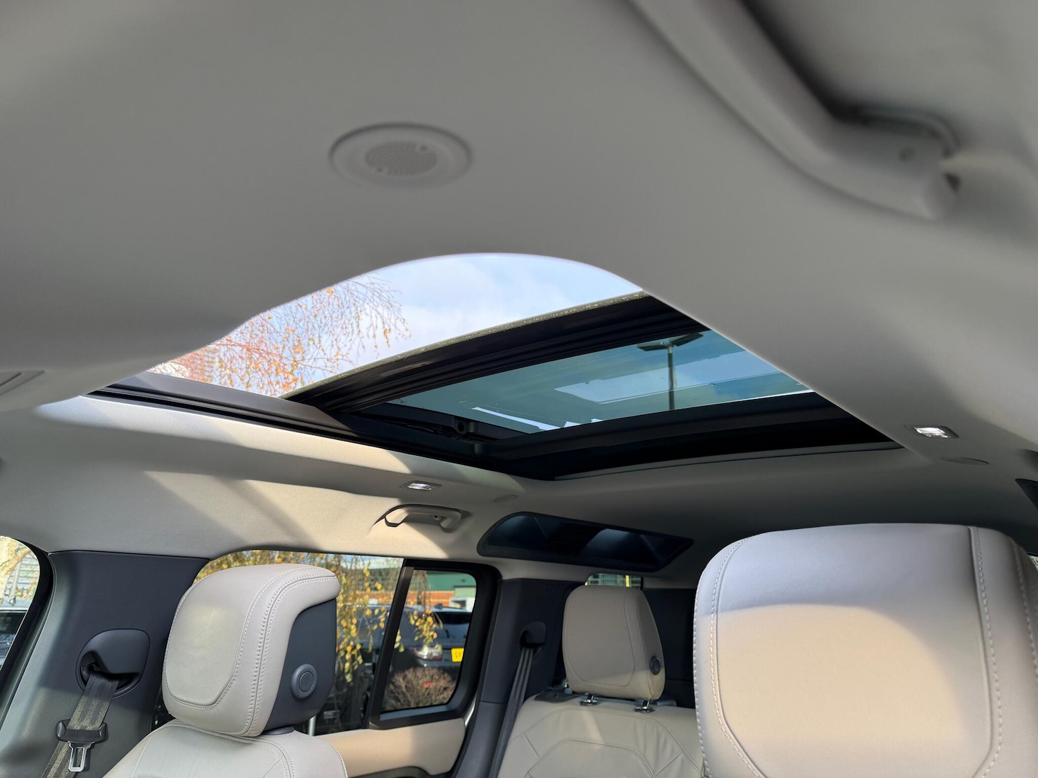 Used Land Rover Defender 2020 for sale - 77029480: Photo 5