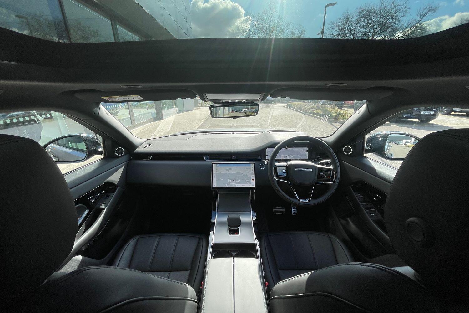 Used Land Rover Range Rover Evoque 2025 for sale - 76952288: Photo 3