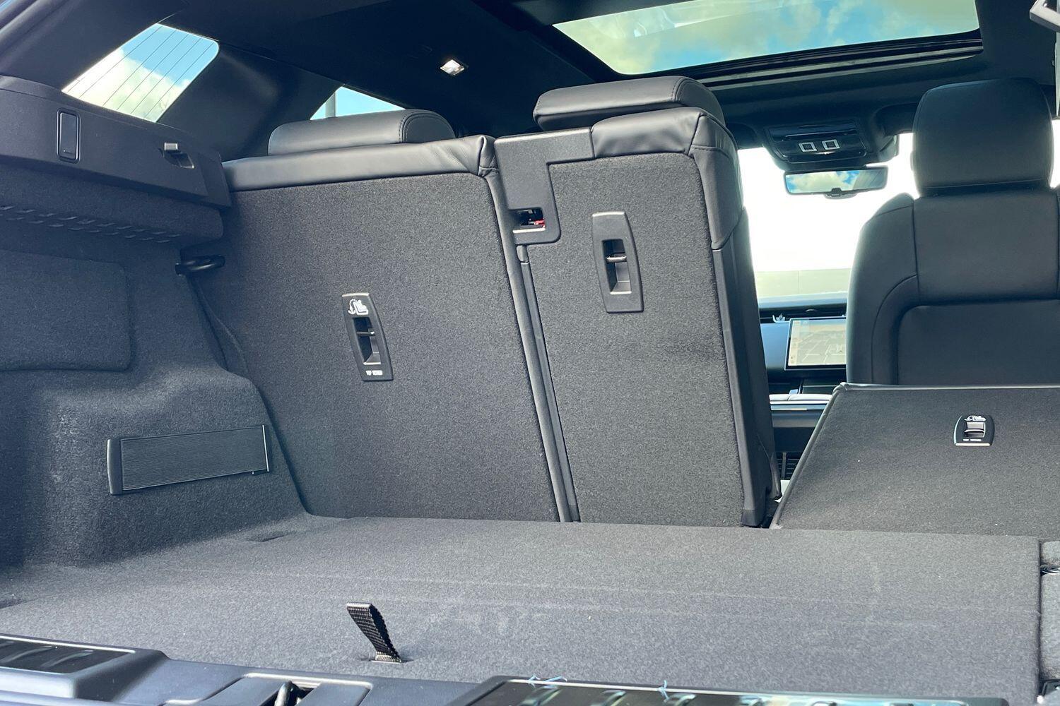 Used Land Rover Range Rover Evoque 2025 for sale - 76952288: Photo 35