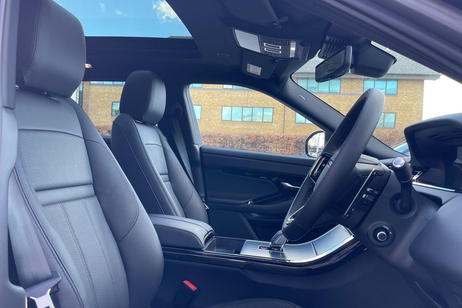 Used Land Rover Range Rover Evoque 2025 for sale - 76952288: Photo 41