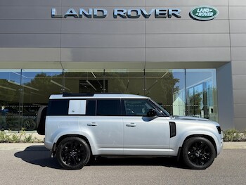 Used Land Rover Defender 110 2021 for sale - 75884874: Photo