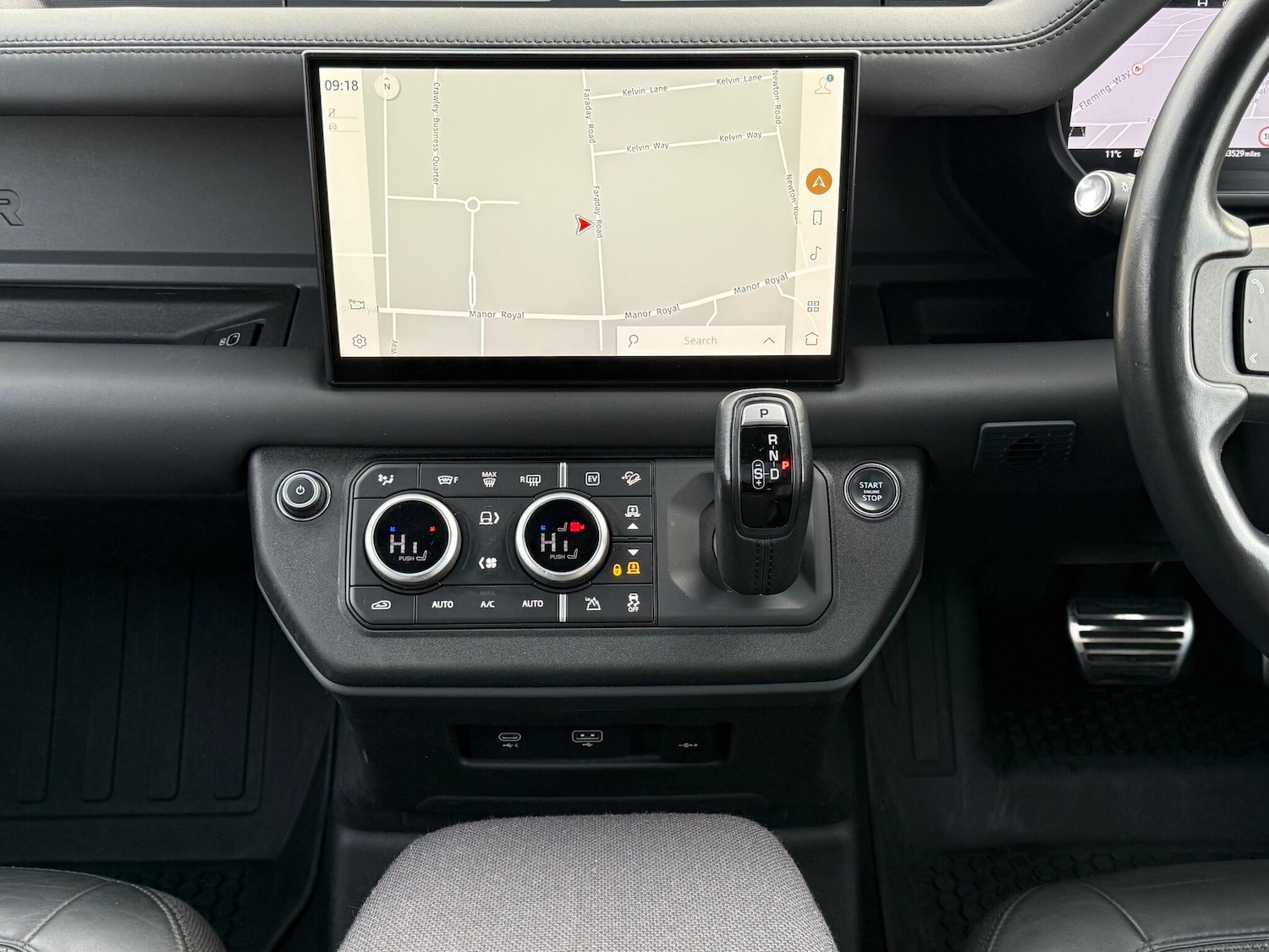 Used Land Rover Defender 2023 for sale - 77624884: Photo 18