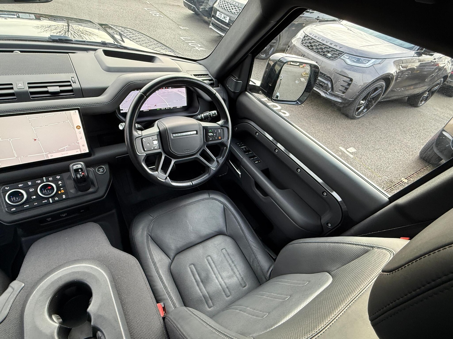 Used Land Rover Defender 2023 for sale - 77624884: Photo 23