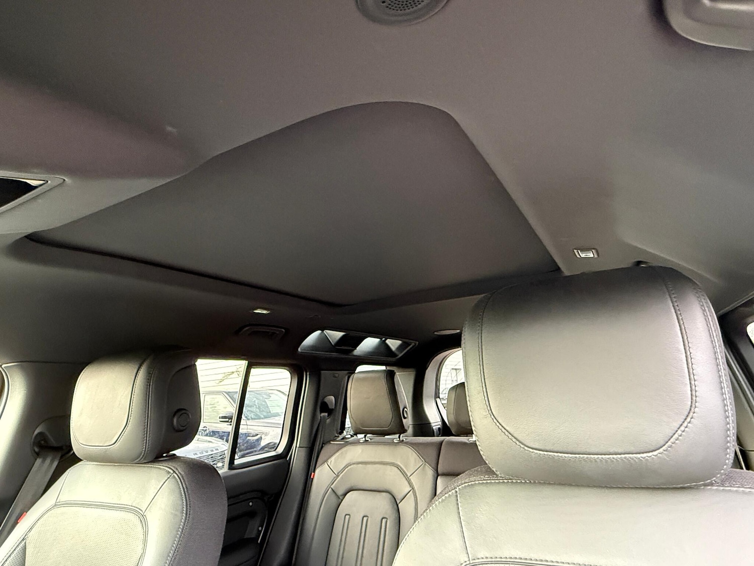 Used Land Rover Defender 2023 for sale - 77624884: Photo 36