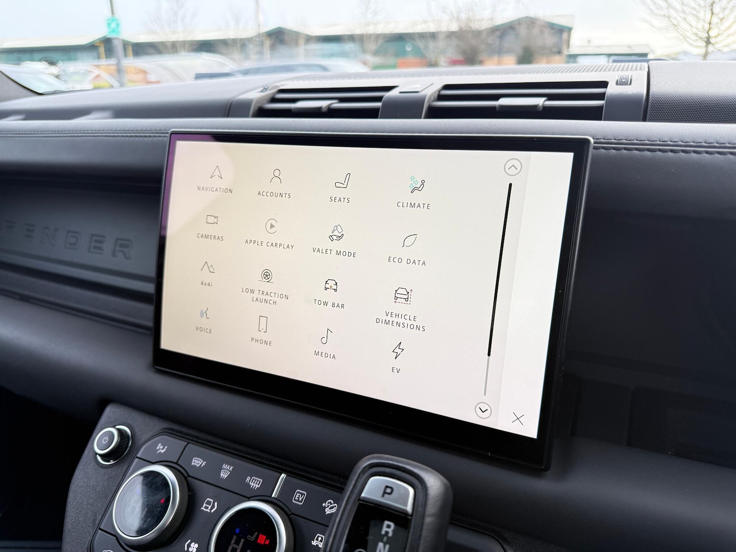 Used Land Rover Defender 2023 for sale - 77624884: Photo 46