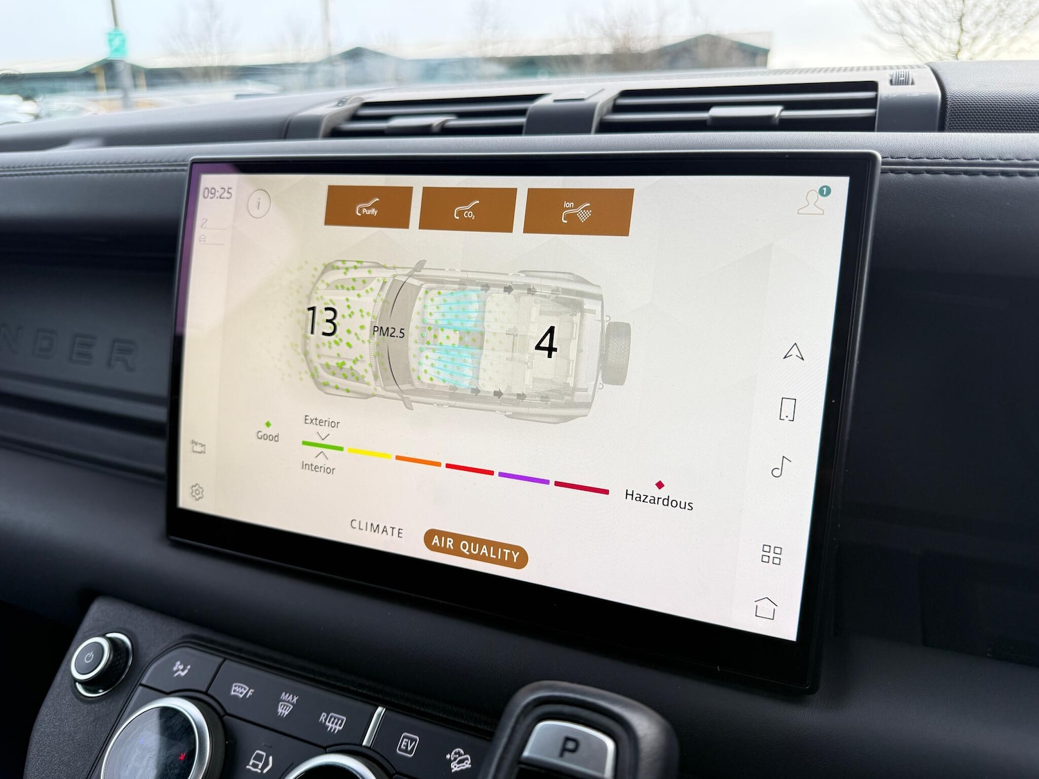 Used Land Rover Defender 2023 for sale - 77624884: Photo 48