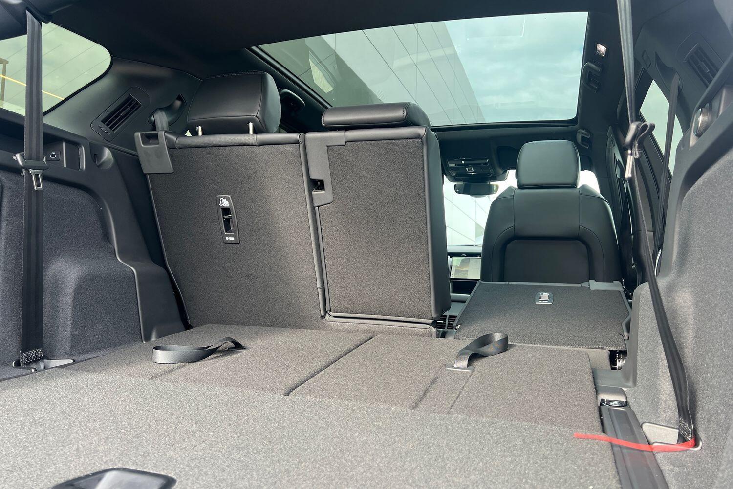 Used Land Rover Discovery Sport 2025 for sale - 76408819: Photo 32