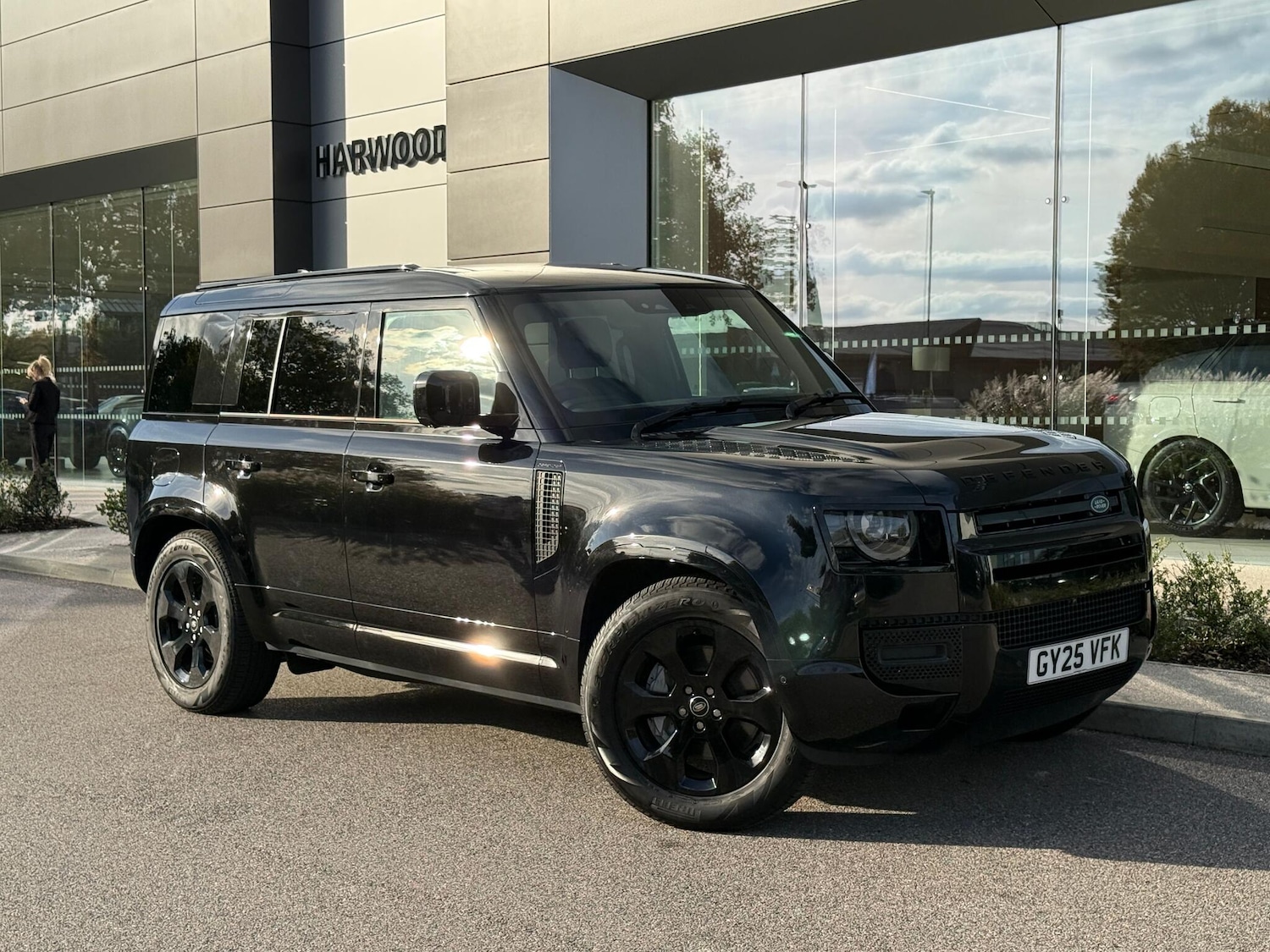 Used Land Rover Defender 110 2025 for sale - 76592526: Photo 1