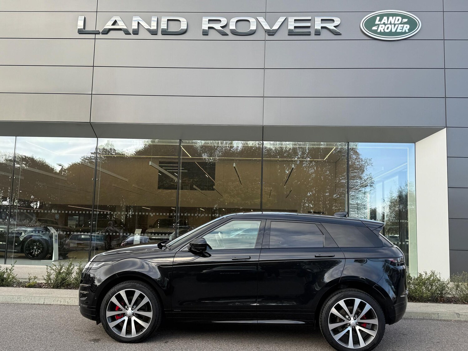 Used Land Rover Range Rover Evoque 2024 for sale - 76573374: Photo 11